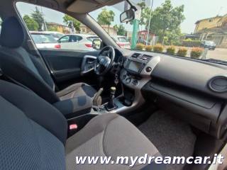 TOYOTA RAV 4 usata, con Controllo automatico clima