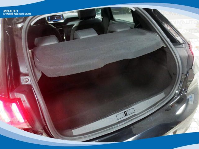 PEUGEOT 208 usata, con Interni in pelle