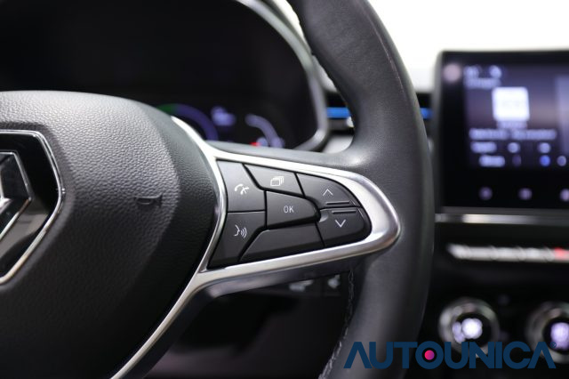 RENAULT Clio usata, con USB