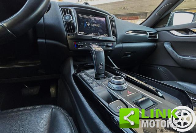 MASERATI Levante usata, con Autoradio