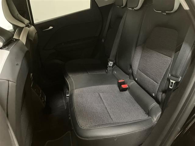 RENAULT Captur usata, con Volante in pelle