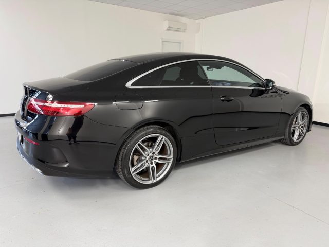 MERCEDES-BENZ E 220 usata, con Autoradio