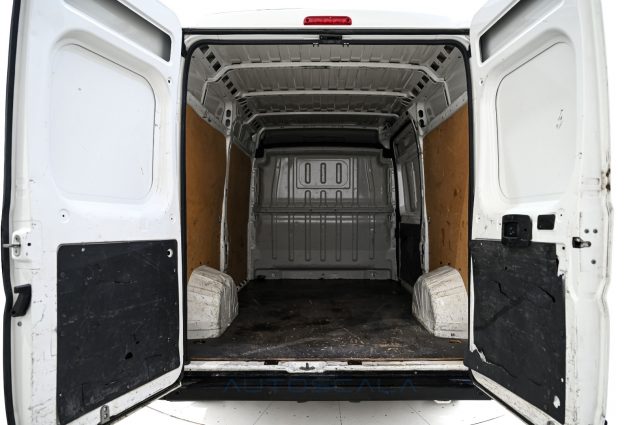 PEUGEOT Boxer usata 23