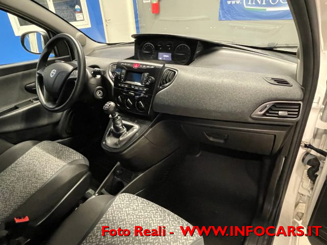 LANCIA Ypsilon usata, con Isofix