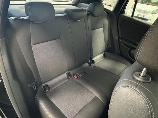 MERCEDES-BENZ GLA 180 usata, con Filtro antiparticolato