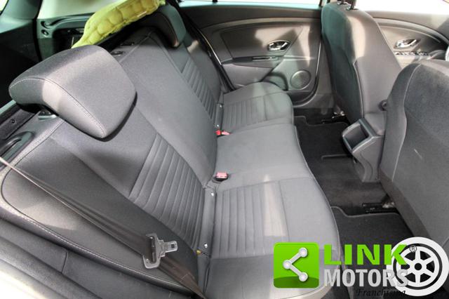 RENAULT Megane usata, con Specchietti laterali elettrici