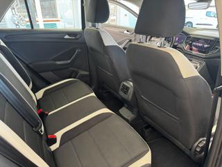 VOLKSWAGEN T-Roc usata 27