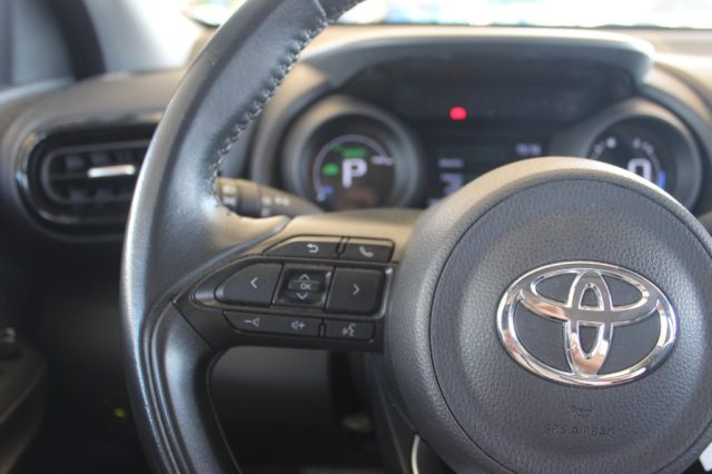 TOYOTA Yaris usata, con Airbag testa