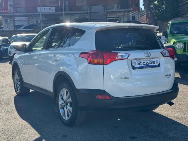 TOYOTA RAV 4 usata, con Autoradio