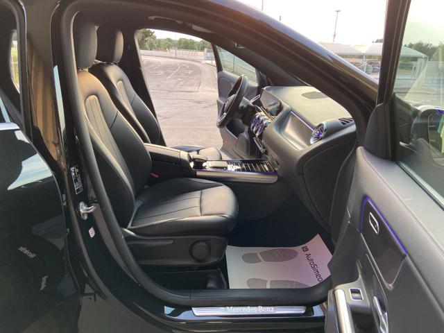 MERCEDES-BENZ GLA 200 usata, con Chiusura centralizzata