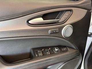 ALFA ROMEO Stelvio usata, con Vetri oscurati