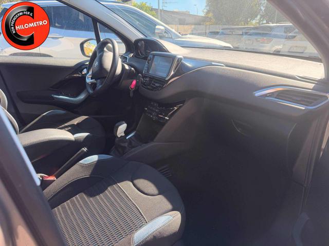 PEUGEOT 208 usata, con Autoradio