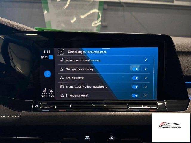 VOLKSWAGEN Golf usata, con Sensori di parcheggio posteriori