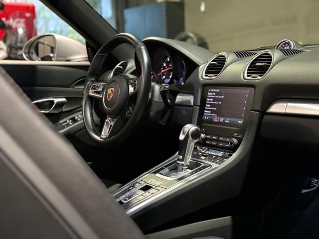 PORSCHE 718 Spyder usata, con Park Distance Control