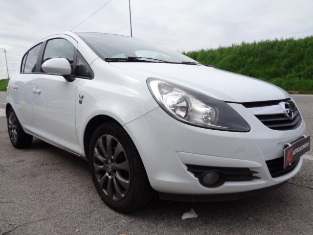 OPEL Corsa usata, con Airbag