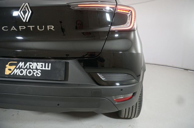 RENAULT Captur usata, con Volante in pelle