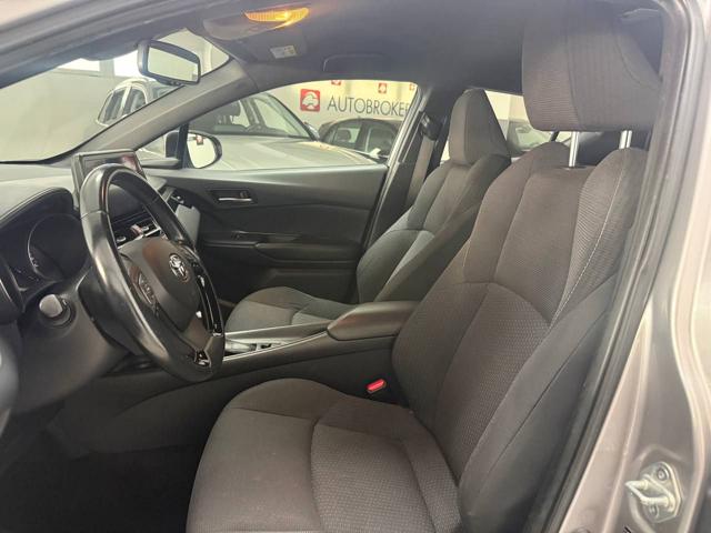 TOYOTA C-HR usata, con Autoradio