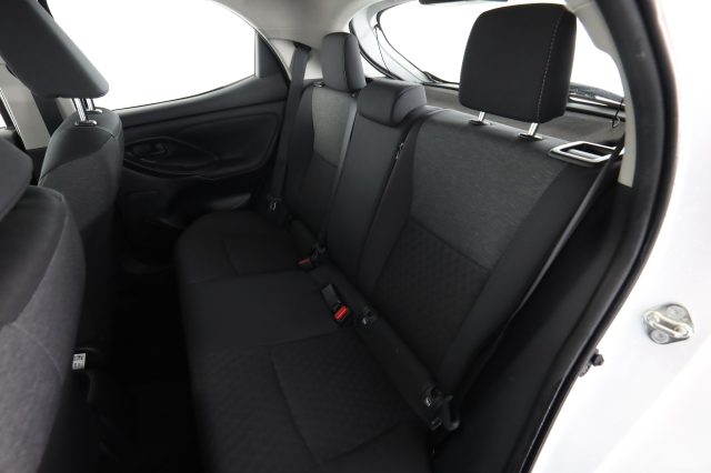 TOYOTA Yaris usata 3