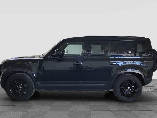 LAND ROVER Defender usata 1