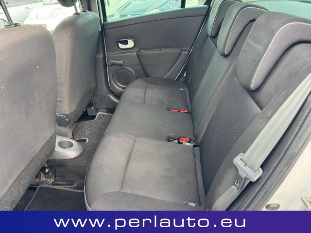 RENAULT Clio usata, con Chiusura centralizzata