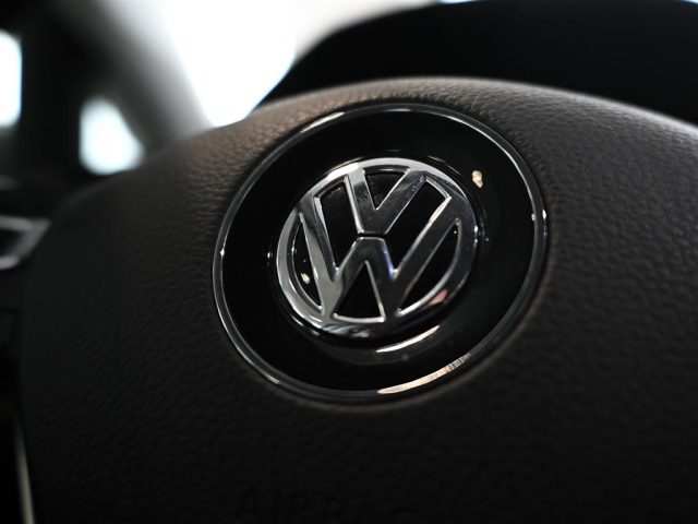VOLKSWAGEN Golf usata, con Volante multifunzione