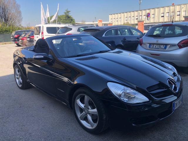 MERCEDES-BENZ SLK 200 usata, con Specchietti laterali elettrici