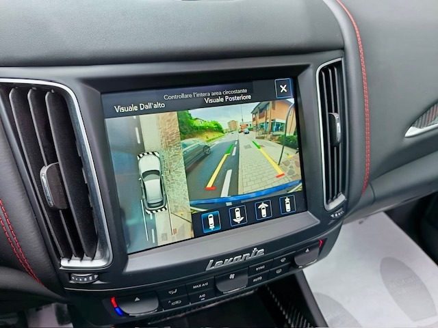 MASERATI Levante usata, con Controllo automatico clima