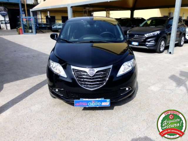 LANCIA Ypsilon usata, con Airbag