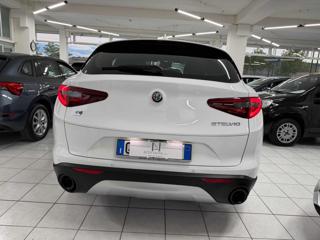 ALFA ROMEO Stelvio usata, con Fari Xenon