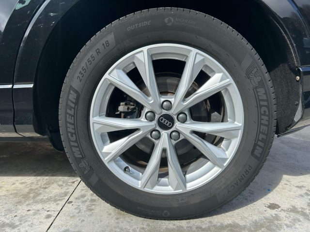 AUDI Q3 usata, con Park Distance Control