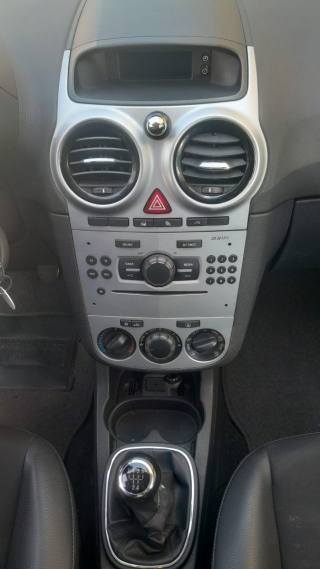 OPEL Corsa usata, con Servosterzo