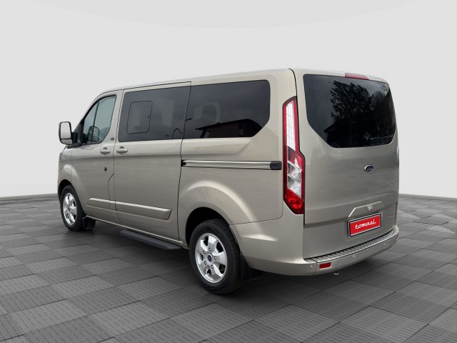 FORD Tourneo Custom usata 2
