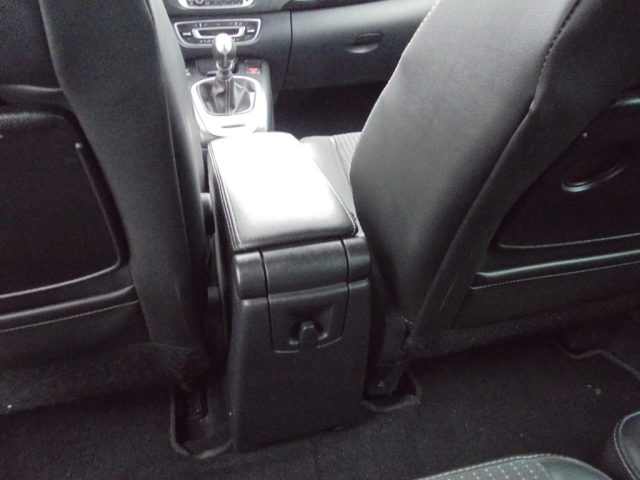 RENAULT Scenic usata 32