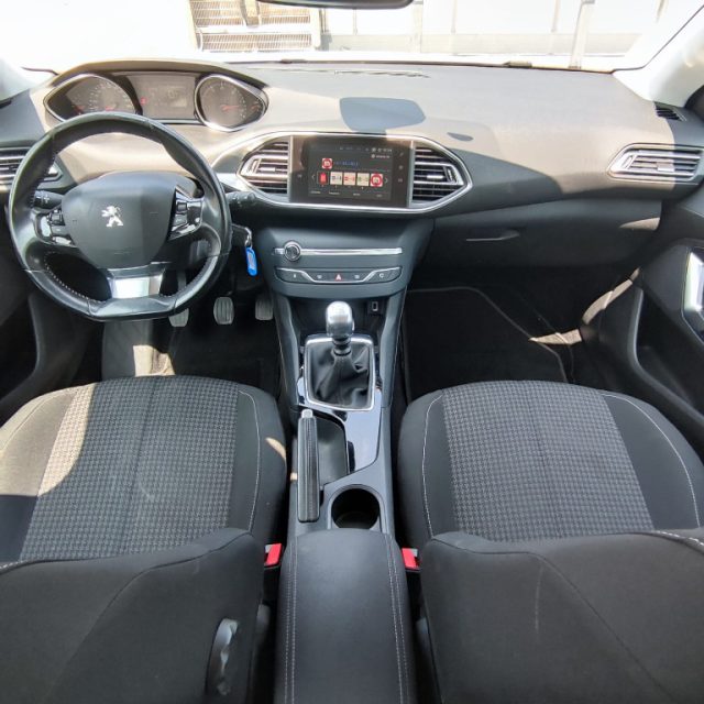 PEUGEOT 308 usata, con Cruise Control