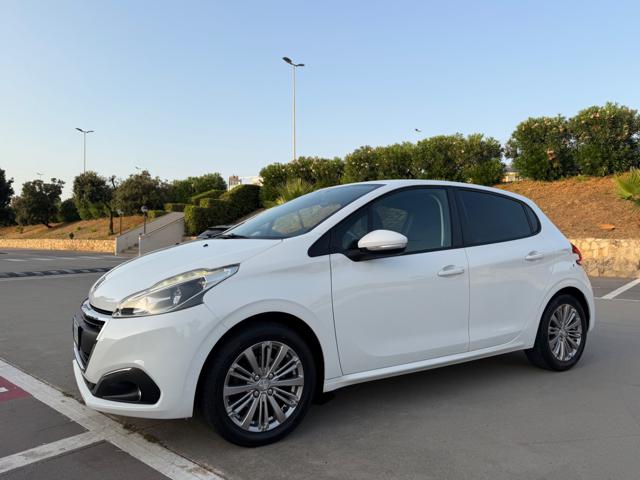 PEUGEOT 208 usata, con Isofix
