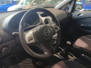 OPEL Corsa usata, con Climatizzatore