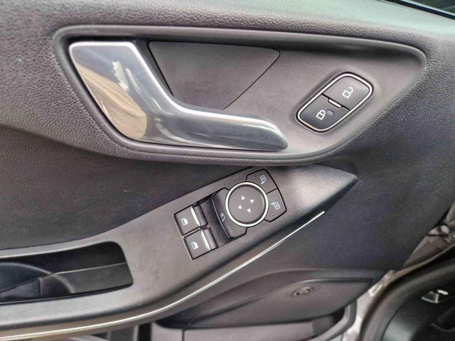 FORD Fiesta usata, con Volante in pelle