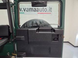 LAND ROVER Defender usata 19