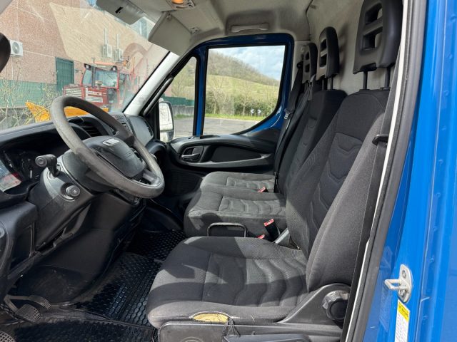 IVECO Daily usata 8