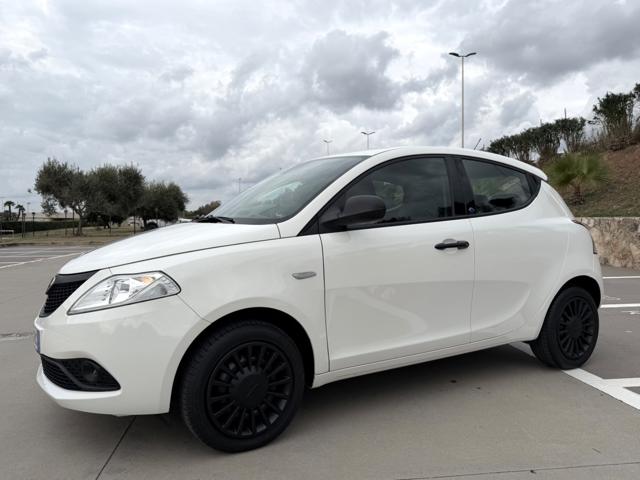 LANCIA Ypsilon usata 34