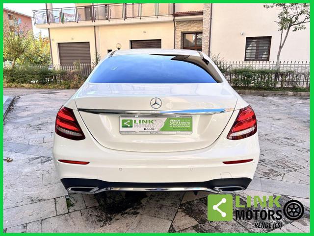 MERCEDES-BENZ E 220 usata, con Alzacristalli elettrici