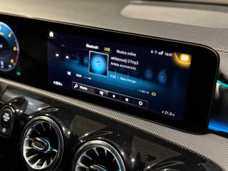 MERCEDES-BENZ A 180 usata, con Touch screen