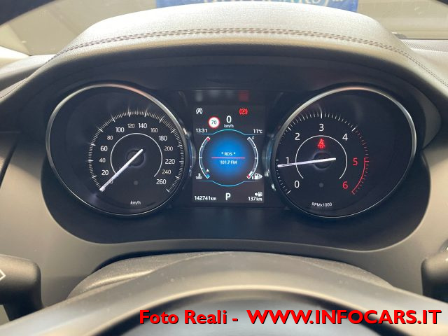 JAGUAR E-Pace usata, con Bluetooth