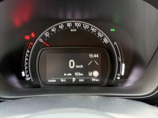 TOYOTA Aygo X usata, con USB