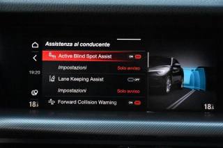 ALFA ROMEO Stelvio usata, con Sedile posteriore sdoppiato