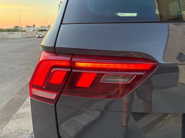 VOLKSWAGEN Tiguan usata, con Specchietti laterali elettrici