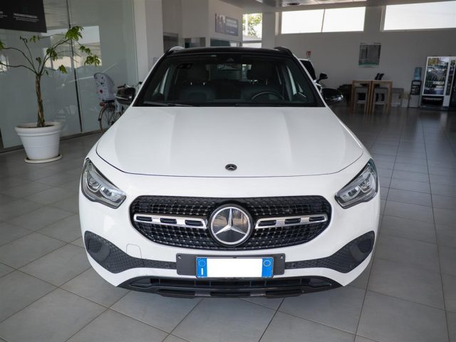 MERCEDES-BENZ GLA 180 usata, con Airbag Passeggero