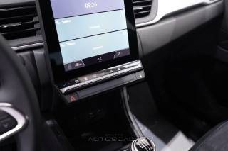 RENAULT Captur usata, con Autoradio digitale