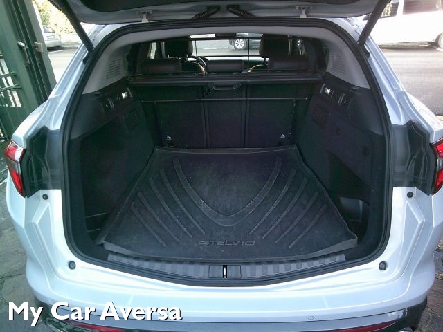 ALFA ROMEO Stelvio usata, con Interni in pelle