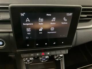 RENAULT Captur usata, con Volante in pelle